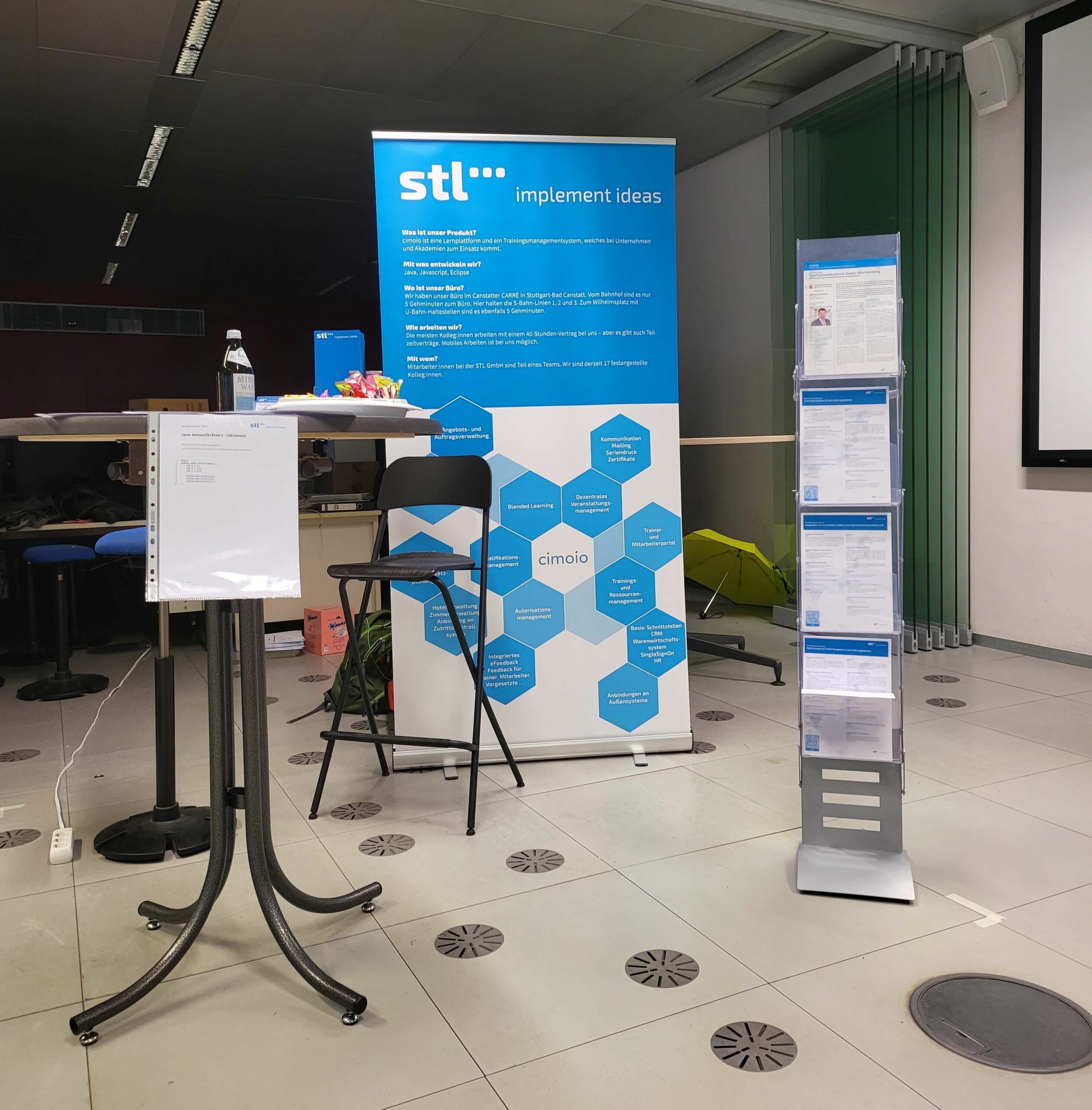 STL-Stand auf der infos Kontaktmesse der Universität Stuttgart